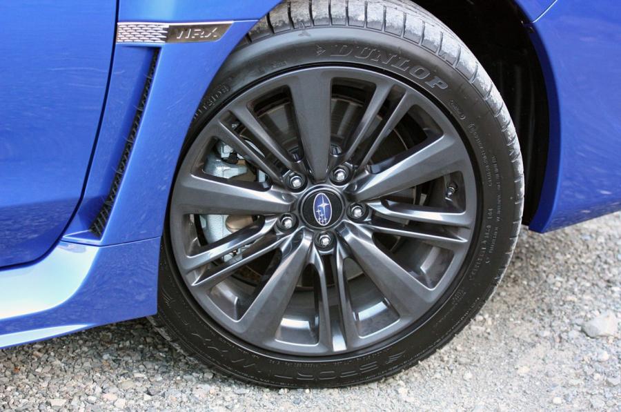  Subaru WRX 2015 года  (фото 14 из 115)